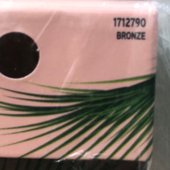 🟦SALE 5️⃣0️⃣% off🟦 
Physicians Formula Butter  Glow Liquid Bronzer NWT - Picture 4 of 5